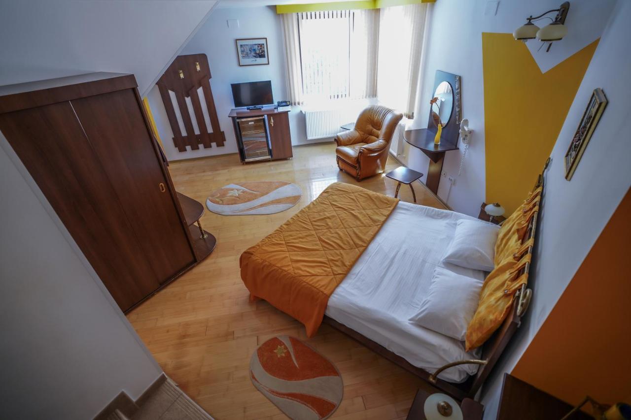 Pensiunea Sura Dacilor - Alex Poiana Brasov Bagian luar foto